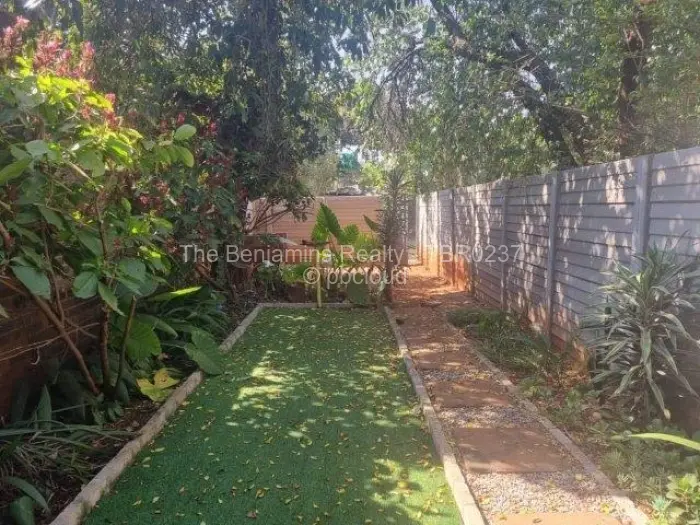 Flat/Apartment to Rent in Avondale