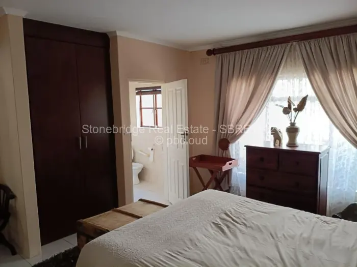 2 Bedroom Cottage/Garden Flat to Rent in Burnside, Bulawayo