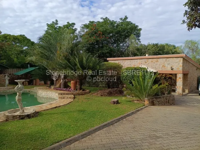 2 Bedroom Cottage/Garden Flat to Rent in Burnside, Bulawayo