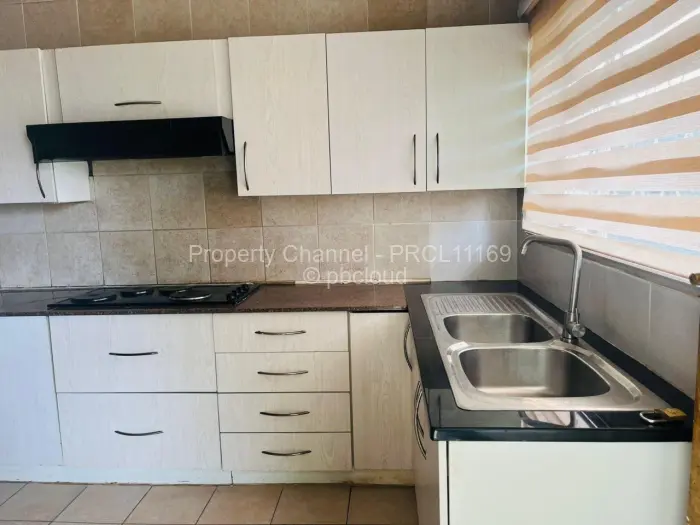 Flat/Apartment to Rent in Chadcombe