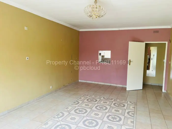 Flat/Apartment to Rent in Chadcombe