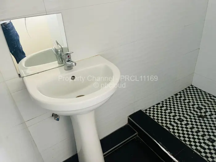 Flat/Apartment to Rent in Chadcombe