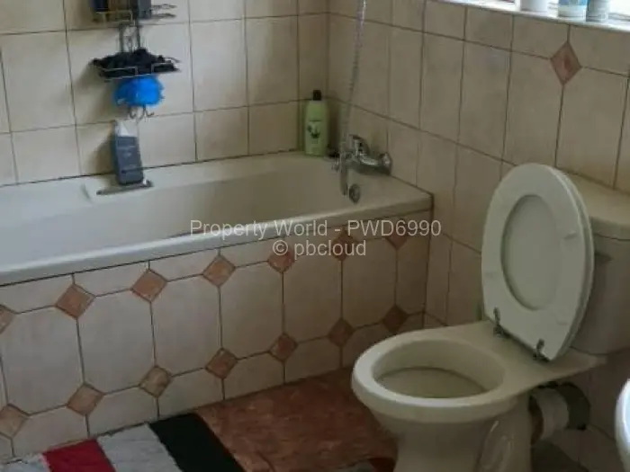 3 Bedroom House to Rent in Greendale, Harare