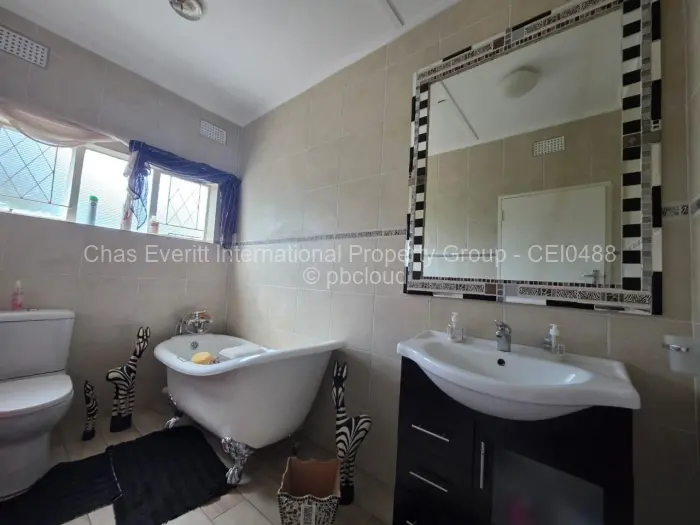 4 Bedroom House for Sale in Burnside, Bulawayo