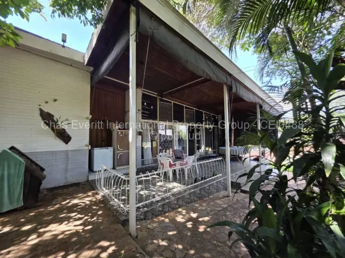 4 Bedroom House for Sale in Burnside, Bulawayo