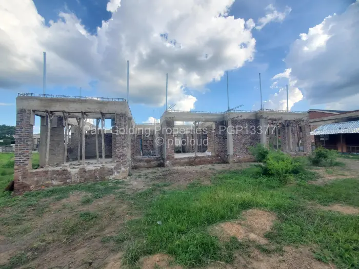 5 Bedroom House for Sale in Quinnington, Harare