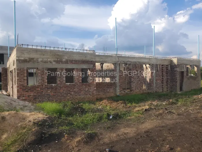 5 Bedroom House for Sale in Quinnington, Harare