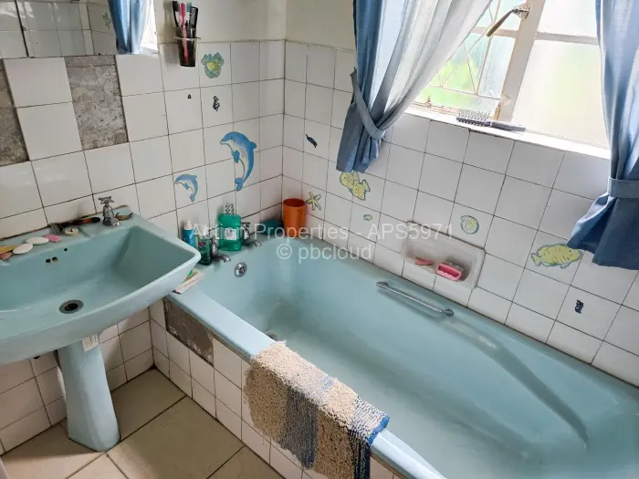 5 Bedroom House for Sale in Strathaven, Harare