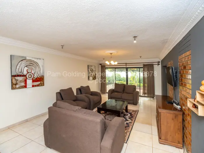 5 Bedroom House for Sale in Zimre Park, Harare