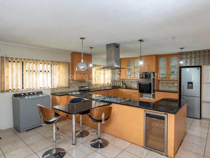 5 Bedroom House for Sale in Zimre Park, Harare