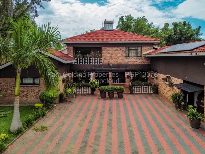 5 Bedroom House for Sale in Zimre Park, Harare