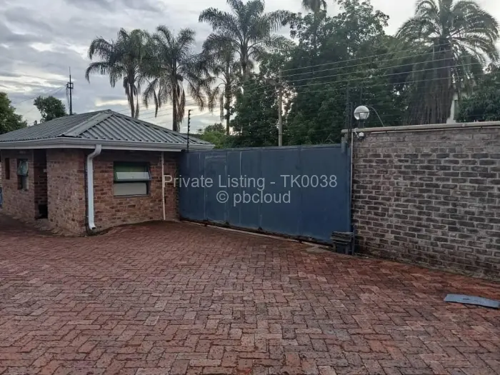 Townhouse/Cluster to Rent in Avondale West, Harare