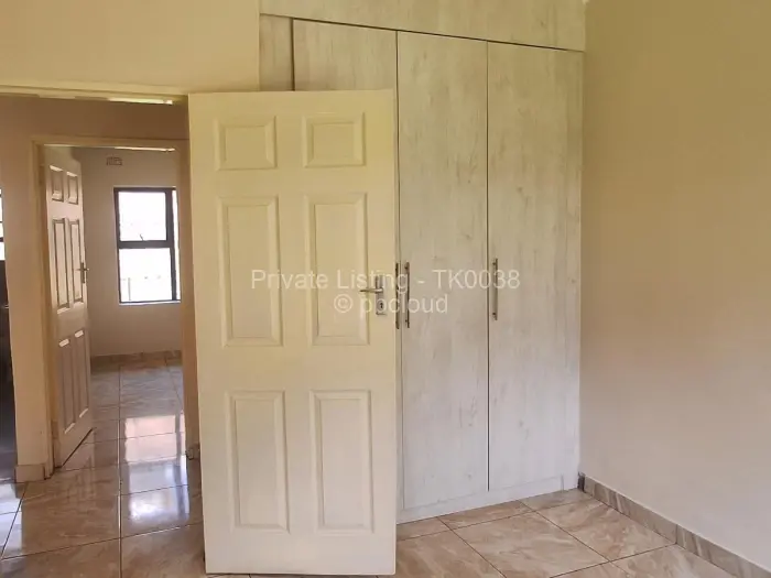 Townhouse/Cluster to Rent in Avondale West, Harare