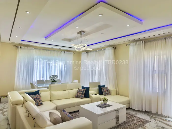 Townhouse/Cluster to Rent in Greencroft, Harare