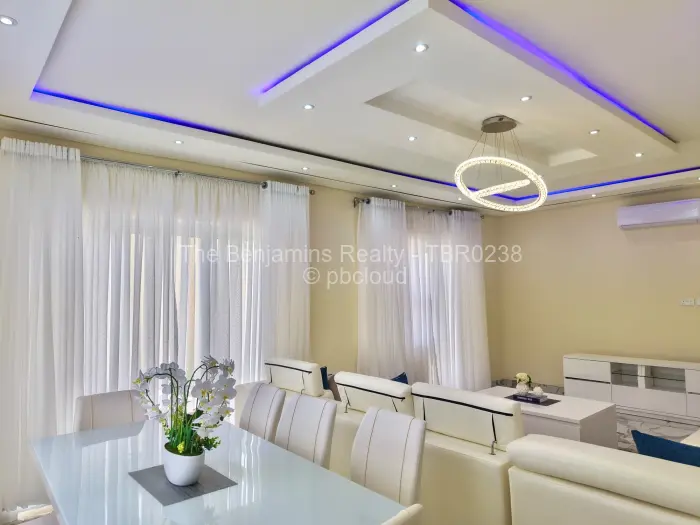 Townhouse/Cluster to Rent in Greencroft, Harare