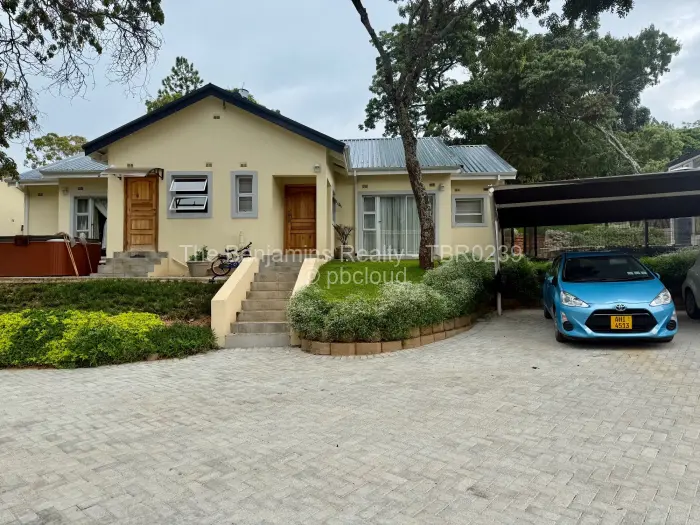 Townhouse/Cluster to Rent in Greystone Park, Harare