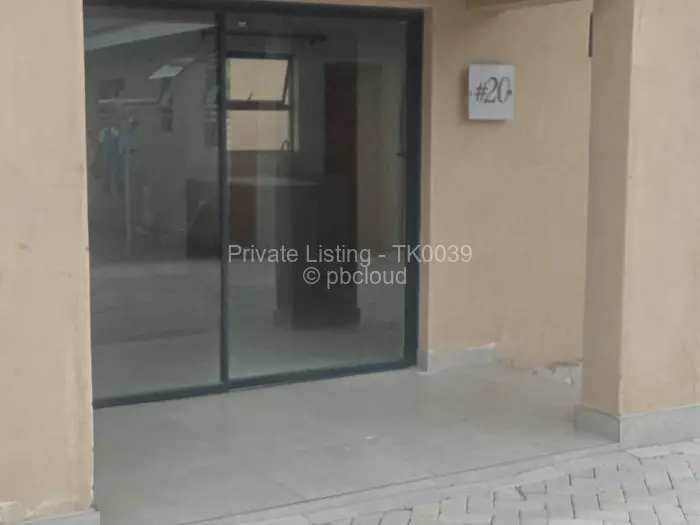 Townhouse/Cluster to Rent in Bluff Hill, Harare