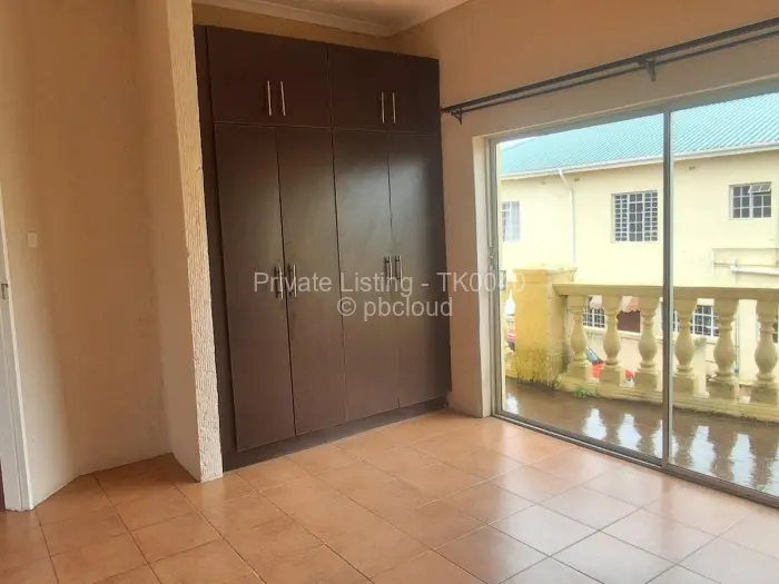 Flat/Apartment to Rent in Strathaven, Harare