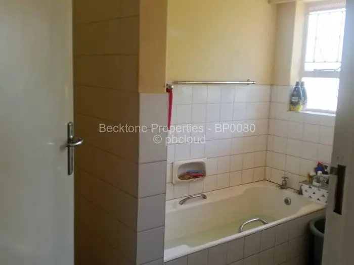 3 Bedroom House for Sale in Parklands, Bulawayo