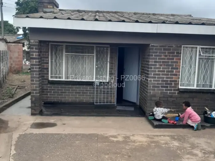 House for Sale in Glen View, Harare
