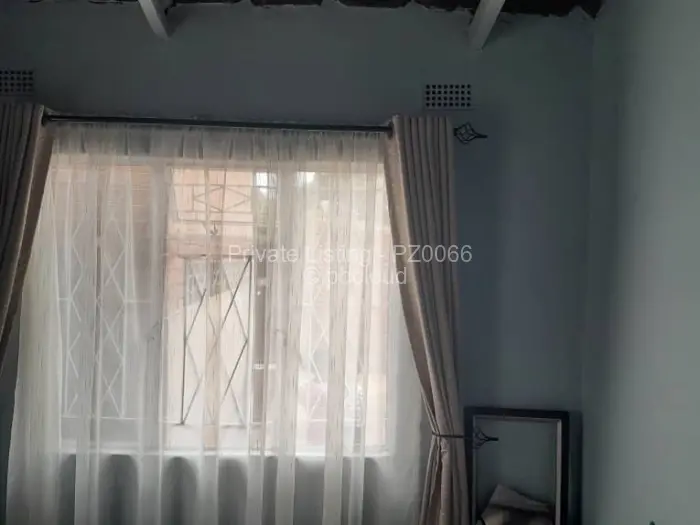 House for Sale in Glen View, Harare