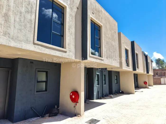 Flat/Apartment for Sale in Strathaven, Harare