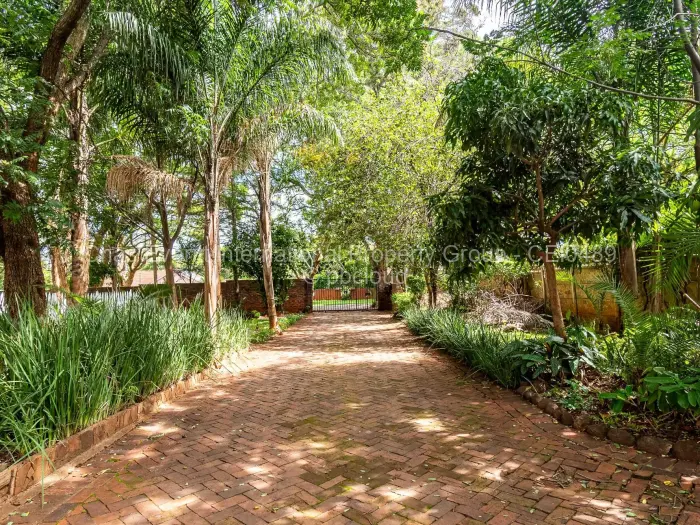 Flat/Apartment to Rent in Alexandra Park, Harare