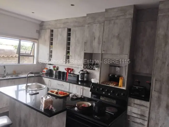 4 Bedroom House for Sale in Harrisvale, Bulawayo