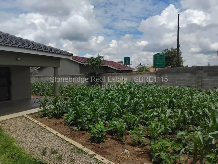 4 Bedroom House for Sale in Harrisvale, Bulawayo