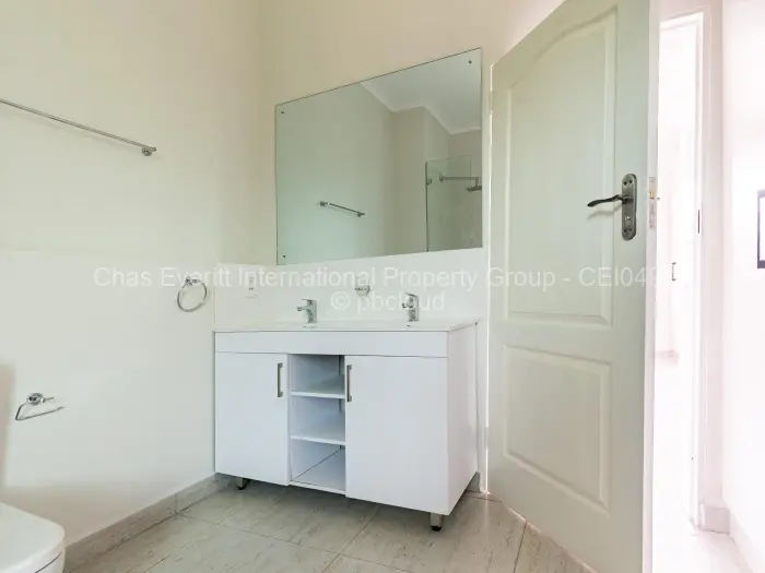 Flat/Apartment to Rent in Vainona, Harare