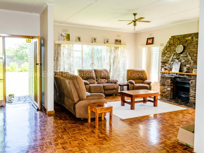 4 Bedroom House for Sale in Burnside, Bulawayo