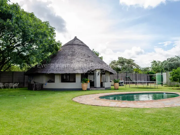 4 Bedroom House for Sale in Burnside, Bulawayo