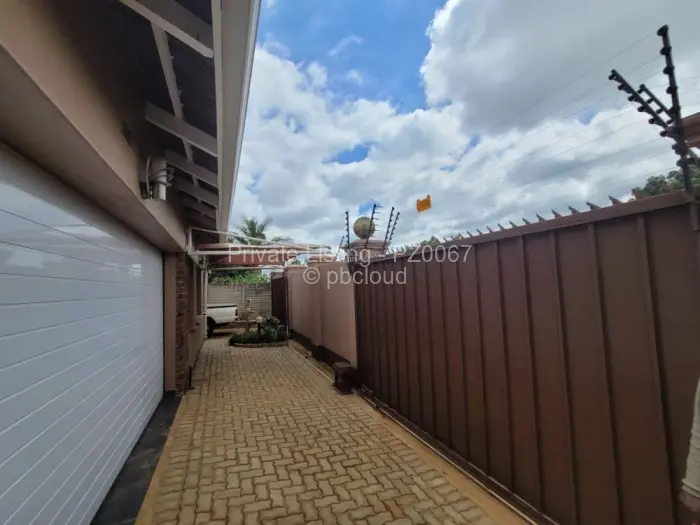 4 Bedroom House for Sale in Granary Park, Harare