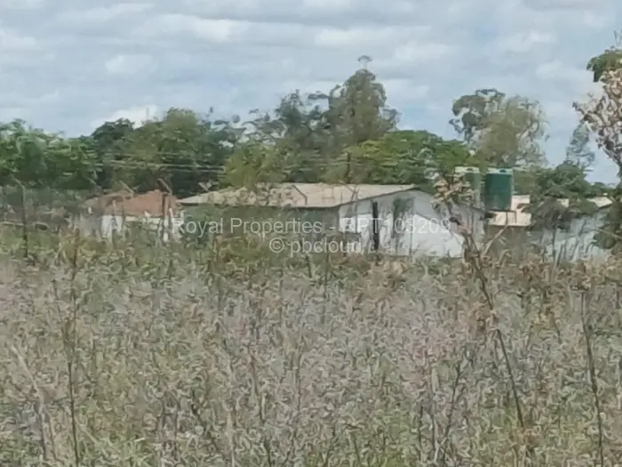 Commercial Stand for Sale in Beatrice, Beatrice