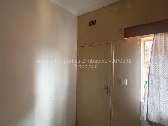 Flat/Apartment for Sale in Mabvuku, Harare