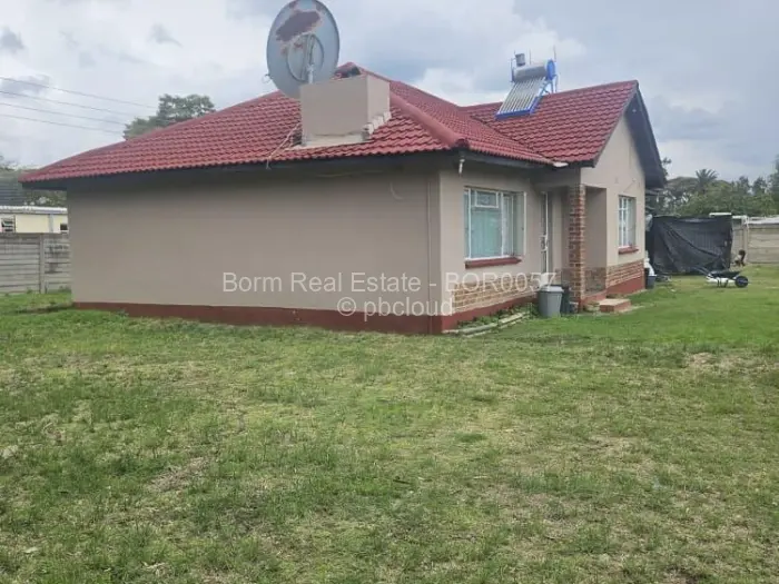 2 Bedroom Cottage/Garden Flat for Sale in Vainona, Harare