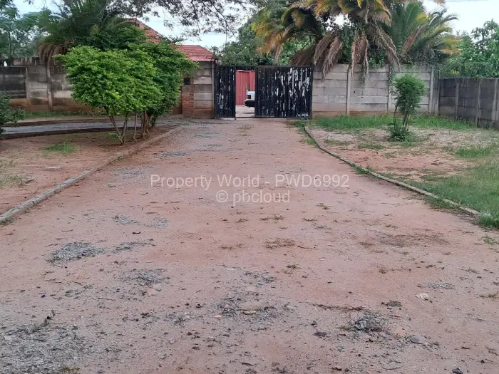 3 Bedroom House to Rent in Waterfalls, Harare