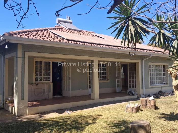Townhouse/Cluster to Rent in Newlands, Harare