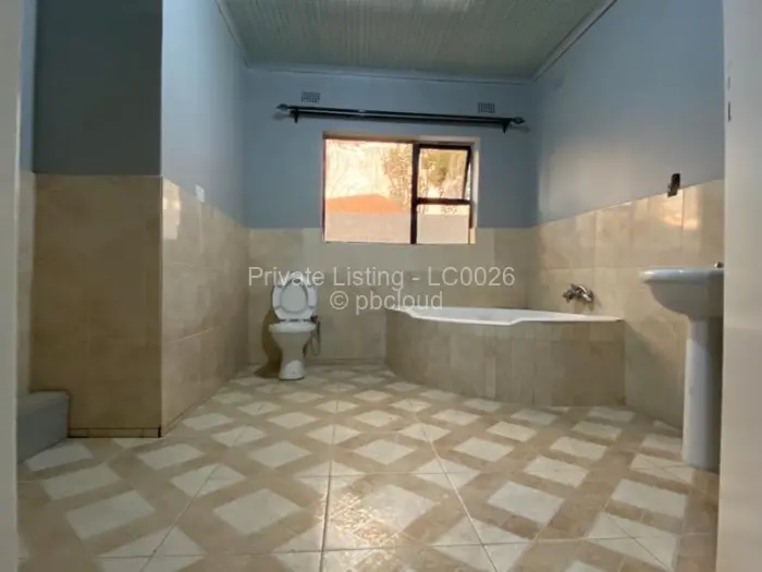 3 Bedroom House to Rent in Damofalls, Damofalls