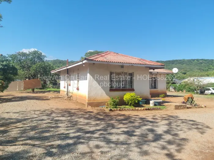 2 Bedroom House for Sale in Redcliff, Redcliff