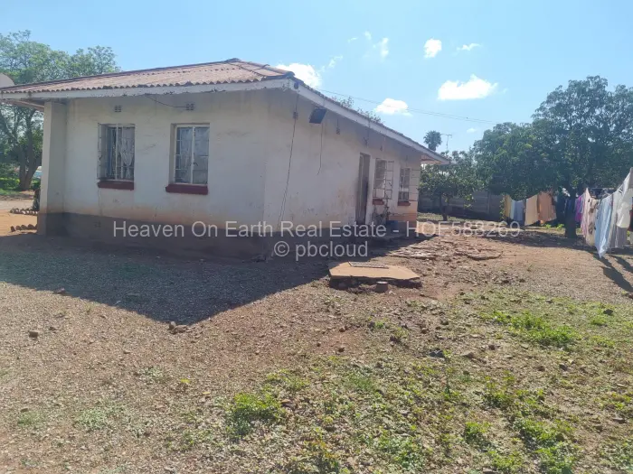 2 Bedroom House for Sale in Redcliff, Redcliff