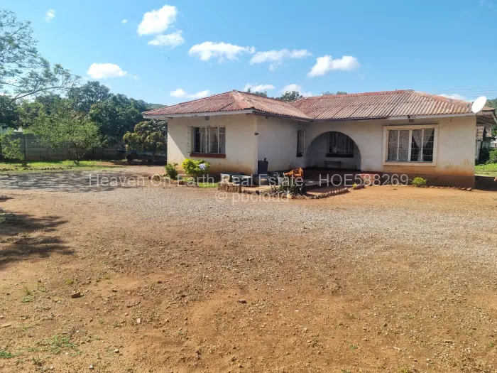 2 Bedroom House for Sale in Redcliff, Redcliff