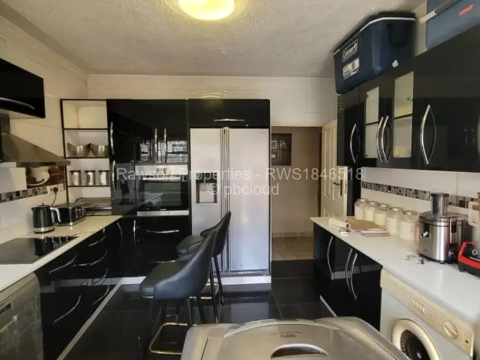 4 Bedroom House for Sale in Granary Park, Harare