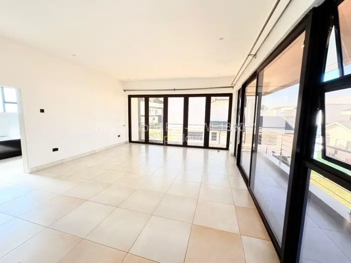 Townhouse/Cluster to Rent in Borrowdale, Harare