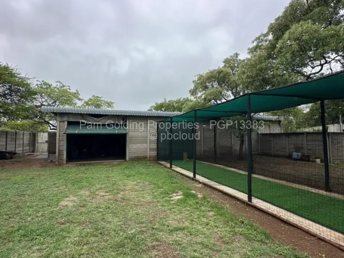 4 Bedroom House for Sale in Burnside, Bulawayo