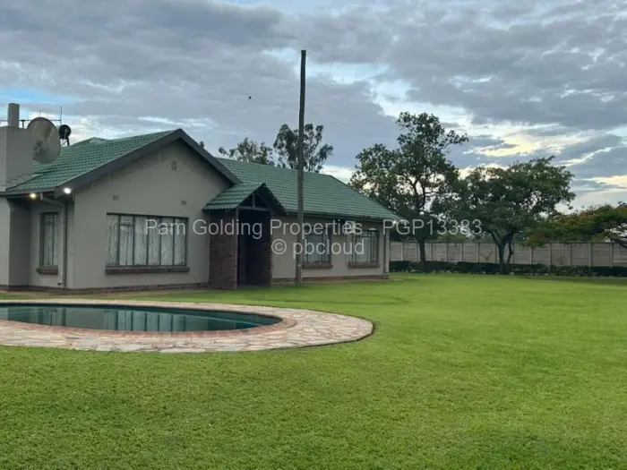 4 Bedroom House for Sale in Burnside, Bulawayo