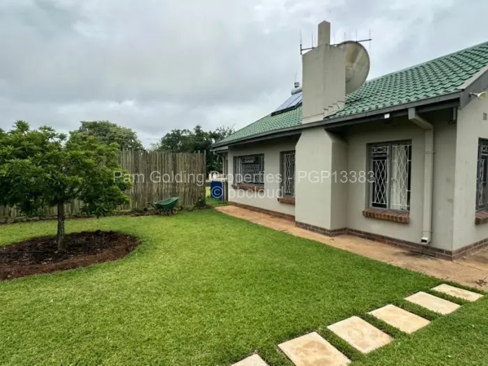 4 Bedroom House for Sale in Burnside, Bulawayo