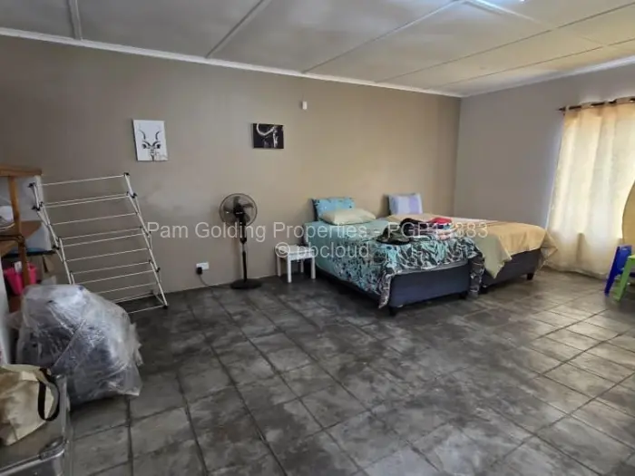 4 Bedroom House for Sale in Burnside, Bulawayo