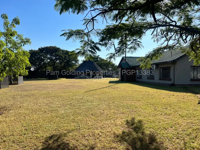 4 Bedroom House for Sale in Burnside, Bulawayo