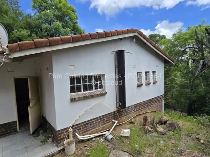 1 Bedroom House for Sale in Hillside Byo, Bulawayo